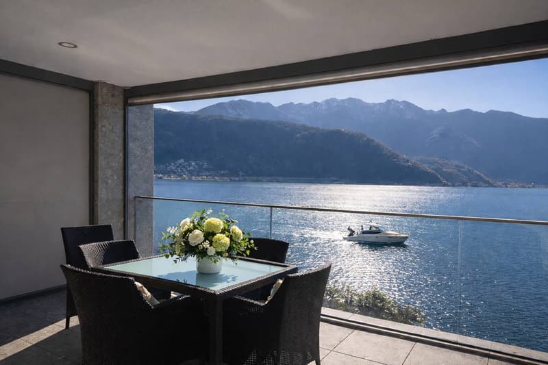 Villa Branca  Unoasi di lusso con vista lago (6)