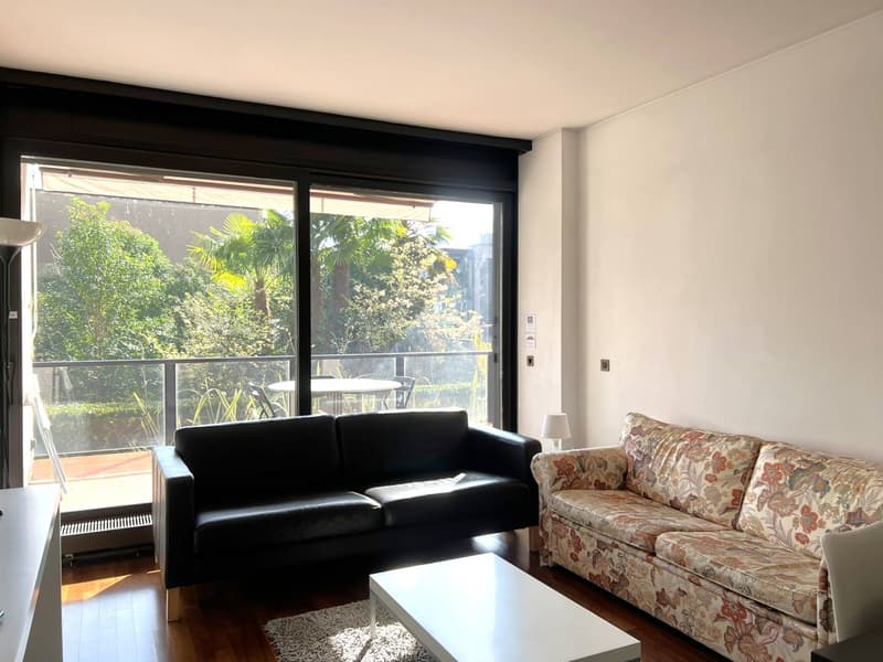 Bilocale per affitti brevi: vivere in centro circondati dal verde! Two-bedroom apartment for short-term rentals: live downtown surrounded by greenery! (3)