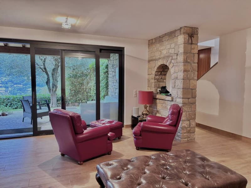 Casa / Villa in vendita a Collina d'Oro (15)