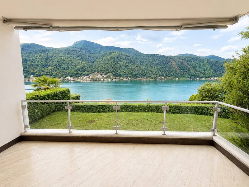 Duplex esclusivo con giardino privato e vista lago (8)