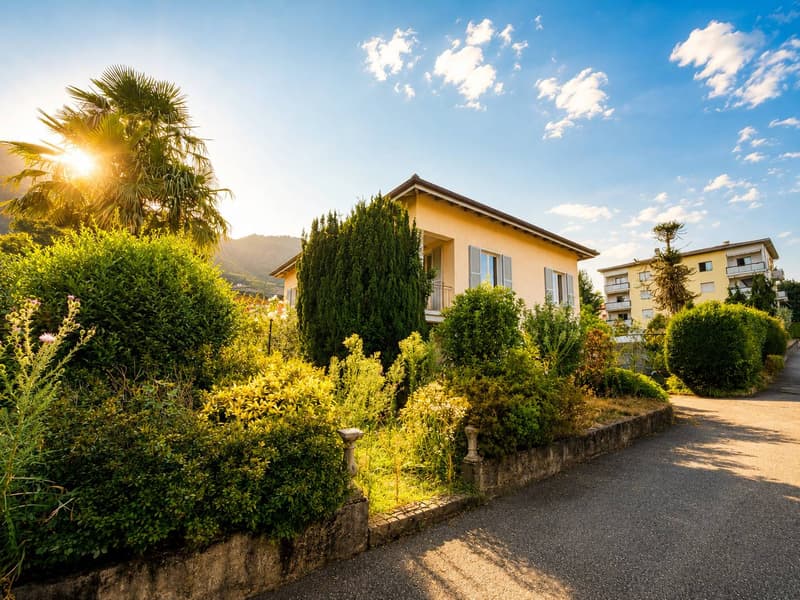 Casa da reinventare con possibilità di ampliamento (2)