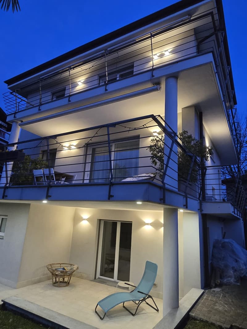 Elegante villa con giardino. (4)