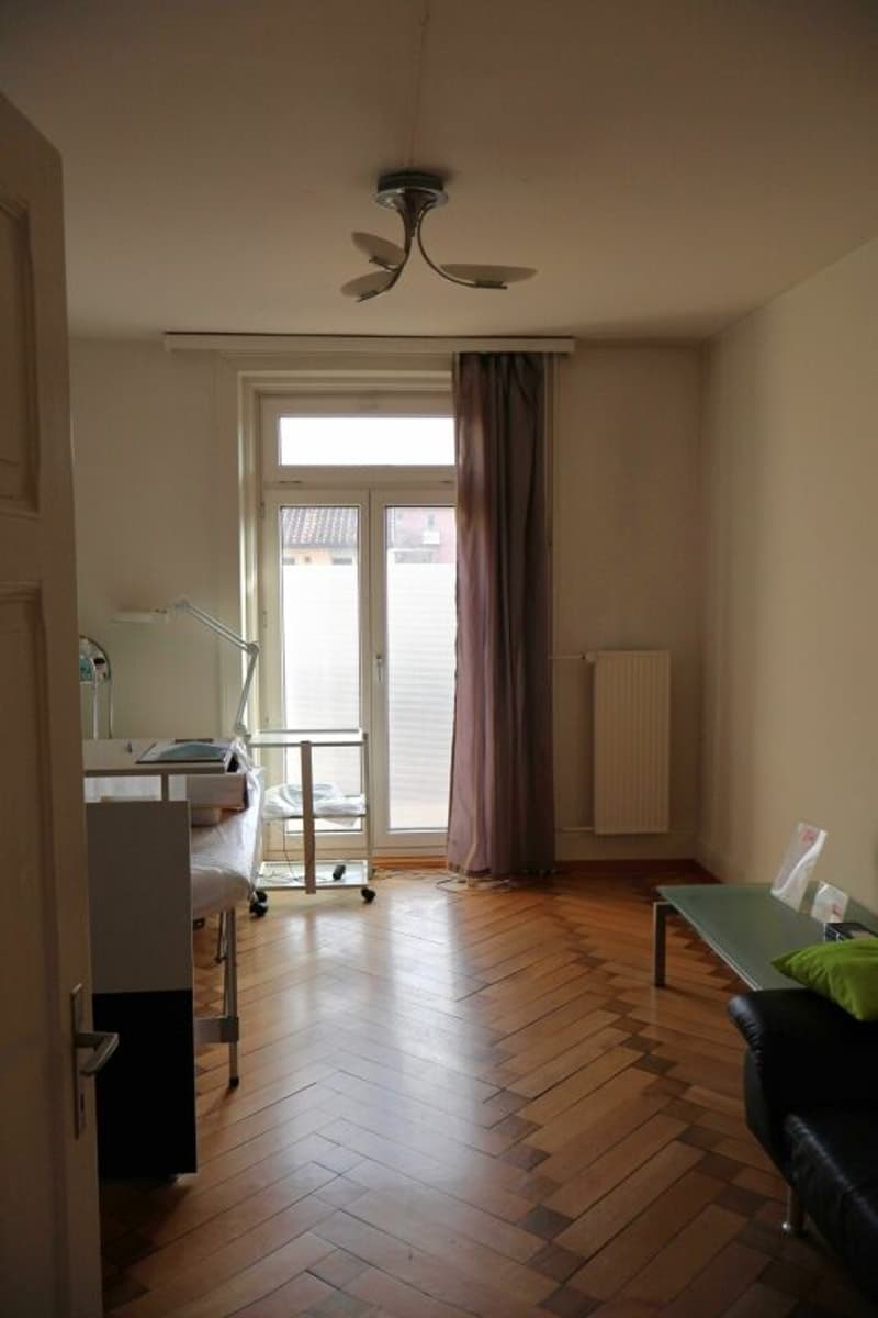 3-Zimmerwohnung mit Altbau-Charakter (2)