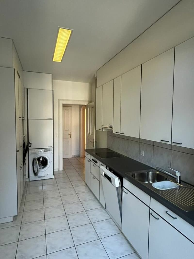Befristetes Angebot Zentrale 4-Zimmerwohnung (9)