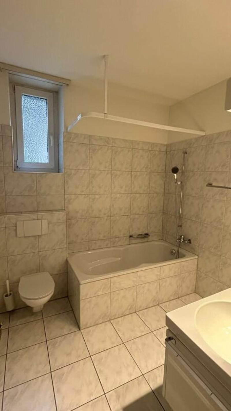 Befristetes Angebot Zentrale 4-Zimmerwohnung (7)