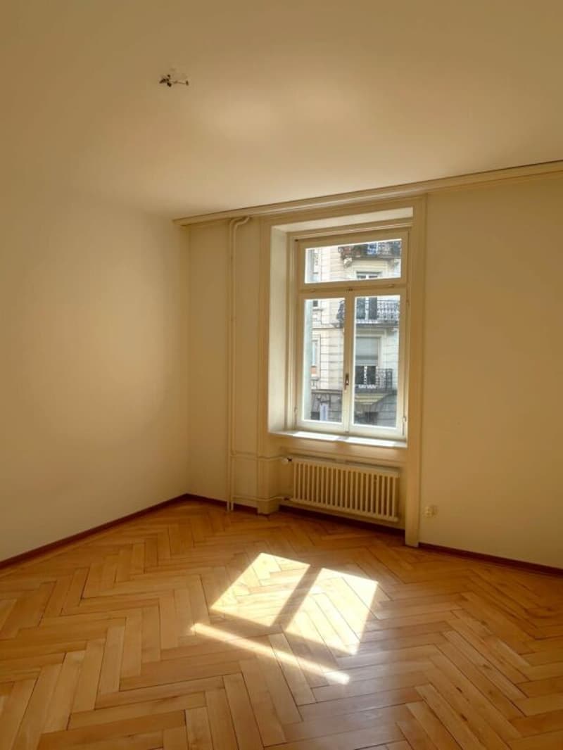 Befristetes Angebot Zentrale 4-Zimmerwohnung (2)