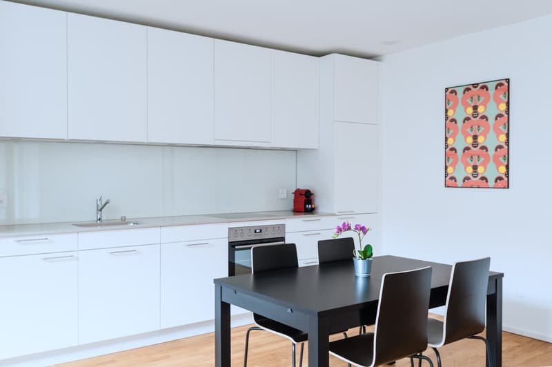 Moderne 2.5-Zimmer-Wohnung mit Balkon in Basel (8)