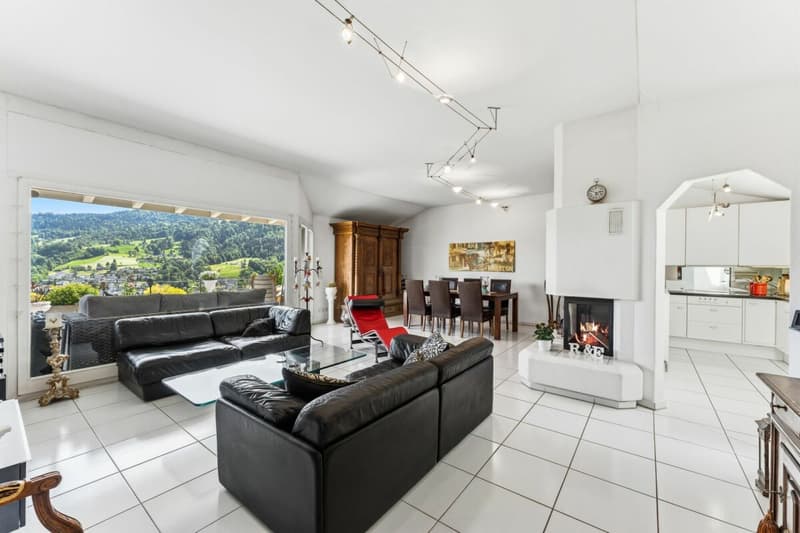 Thronen über den Dächern von Kriens am Sonnenberg - 4.5-Zimmer-Attika-Maisonette-Terrassenwohnung (1)
