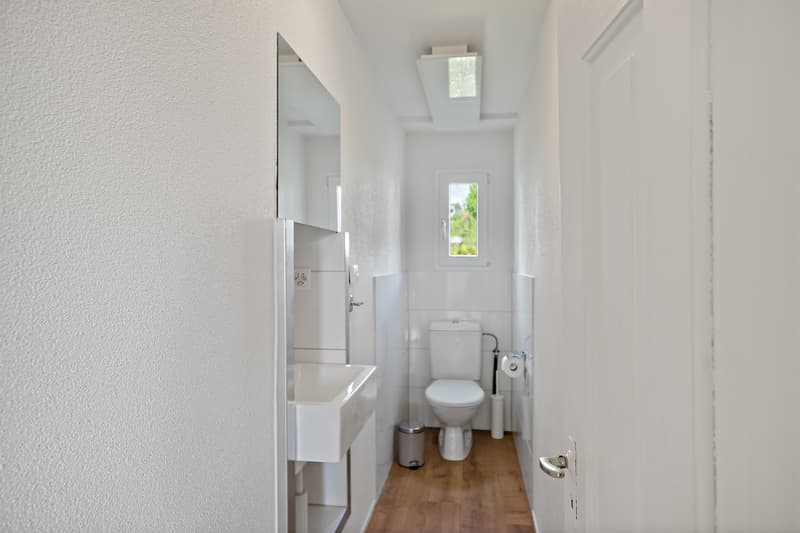 Separate Toilette
