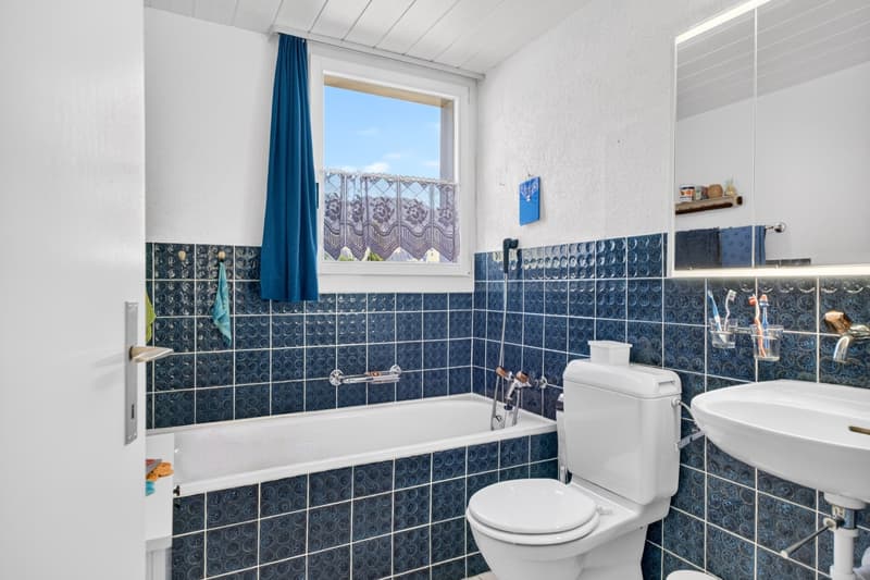 Bad mit Wanne