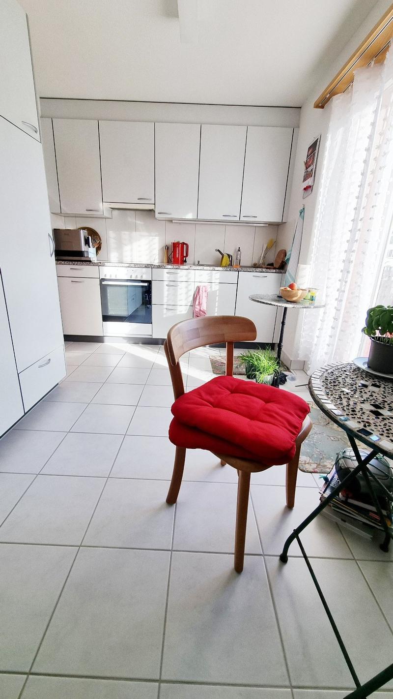 Freundliche 4-Zimmer-Wohnung an zentralter, ruhiger Lage (2)