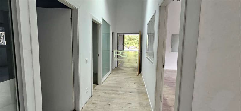 Spazio commerciale in affitto (5)