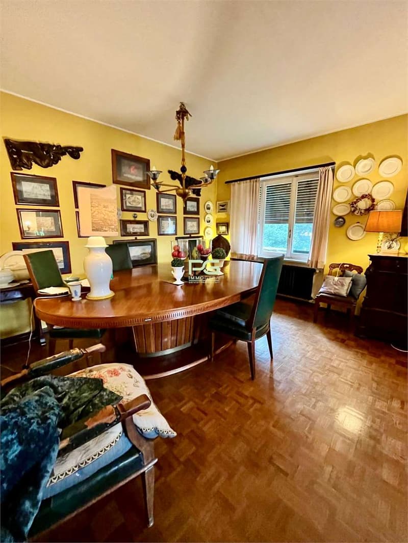 Casa di 3 appartamenti con grande giardino (1)