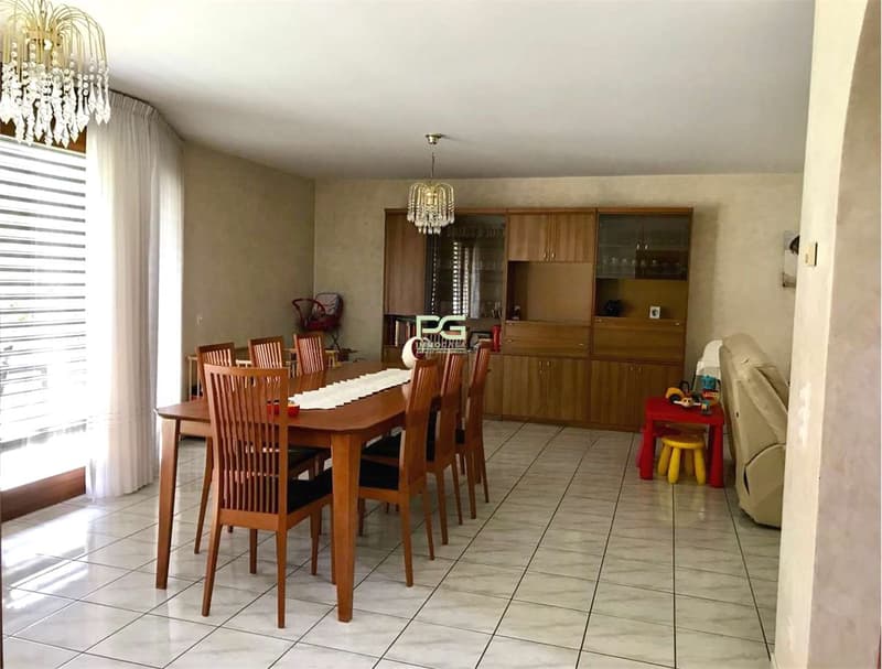 Casa unifamiliare con giardino (5)
