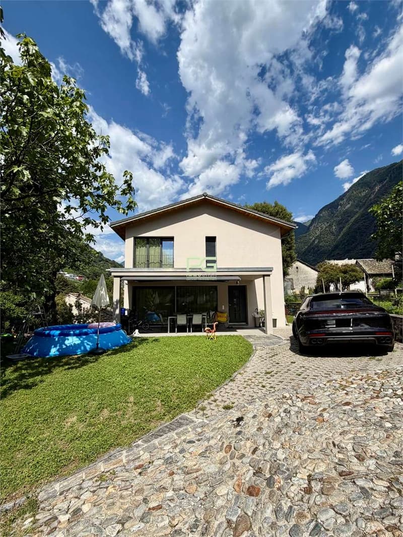 Moderna casa unifamiliare in vendita (2)