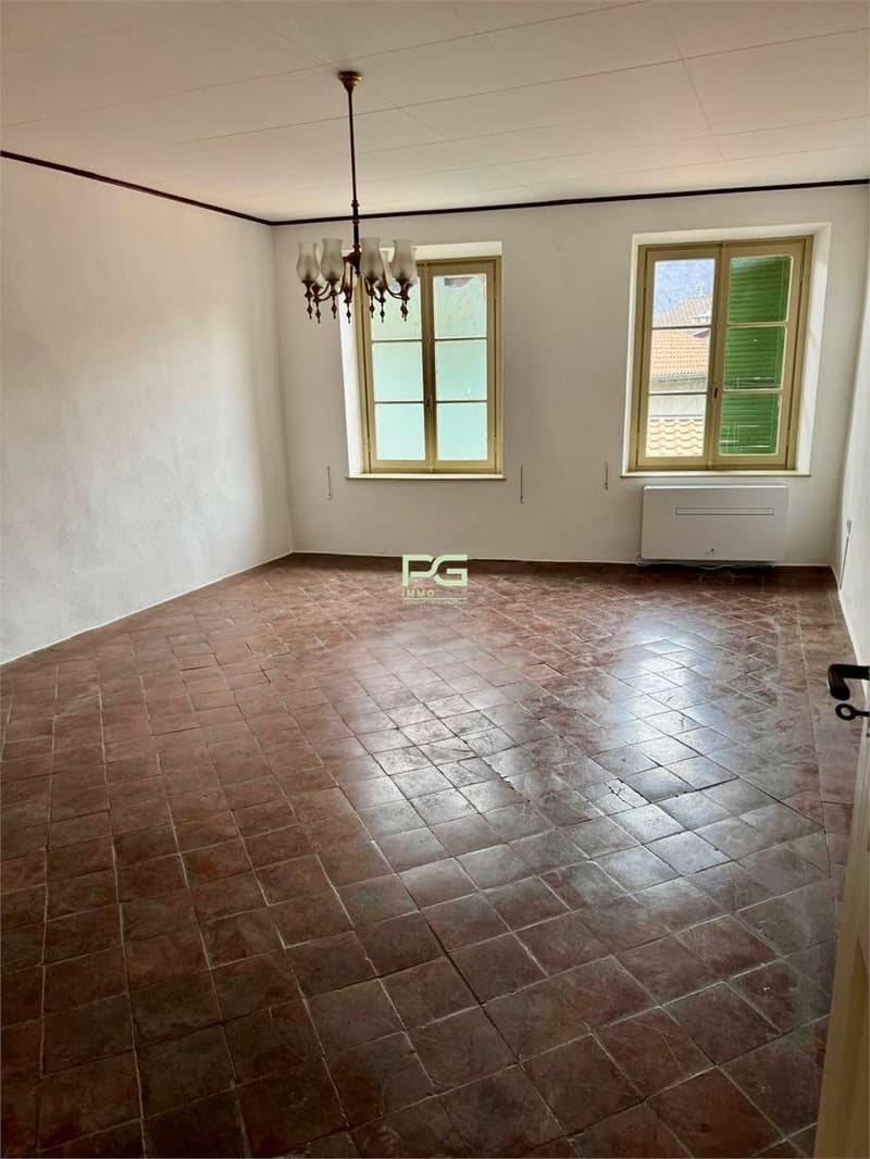 Casa plurifamiliare di nucleo vicino al lago in vendita (6)