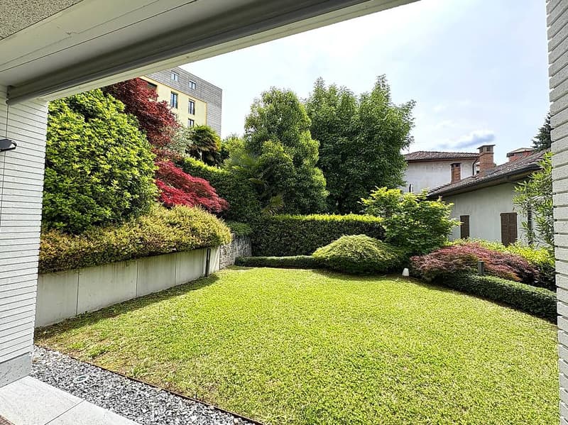 Arredato con grande giardino, comodo per la stazione (1)