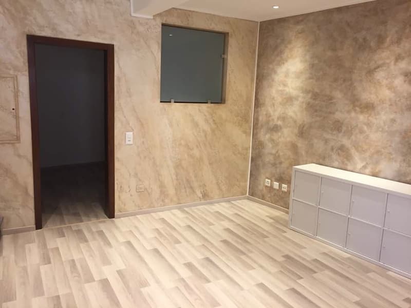 Storica casa plurifamiliare con 3 appartamenti in Piazza Grande, Riva San Vitale (4)