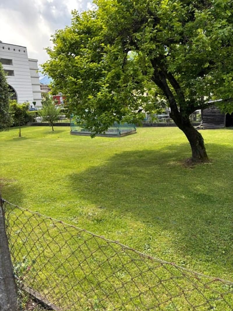 Terreno edificabile in zona R7 in vendita a Solduno, Locarno (2)