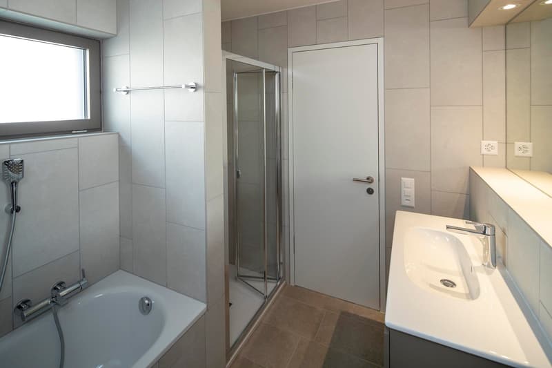Grande casa in posizione tranquilla a Gravesano (3)