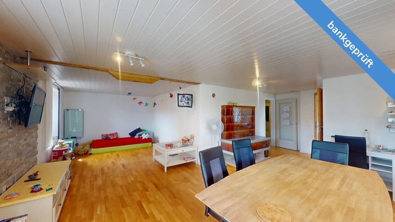 Wohn-Essbereich Kleinwohnung OG