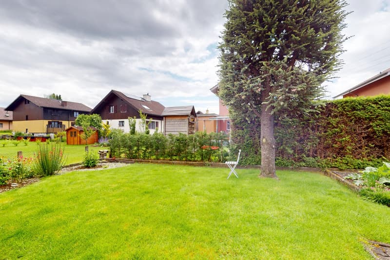 Wohnoase mit Charme und grossem Garten (2)