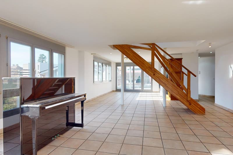 Lichtdurchflutetes Wohnen mit Dachterrasse (1)