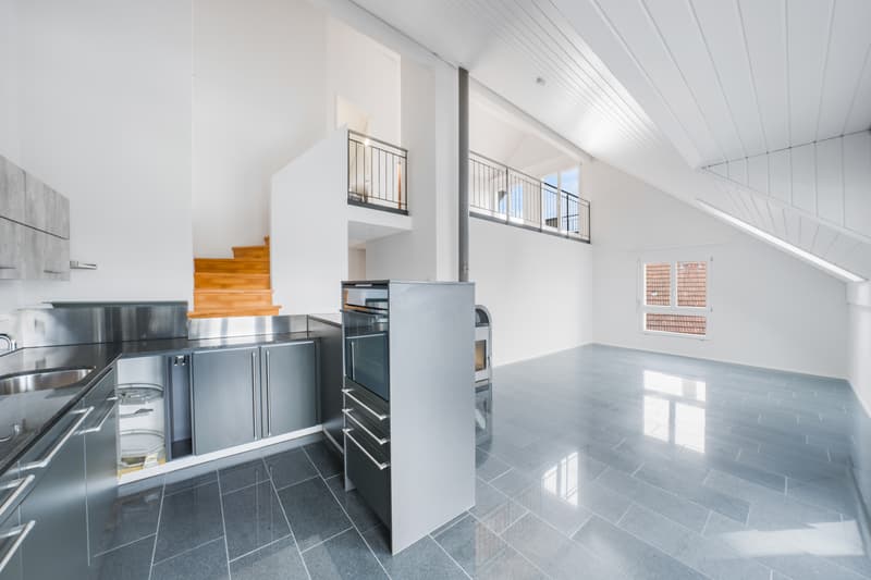 AgentSelly - 4.5-Zi.-Maisonette mit Galerie (1)