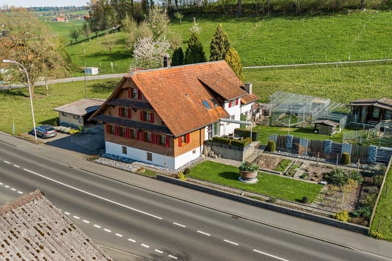 RESERVIERT: Immobilie mit individuellem Charakter (1)