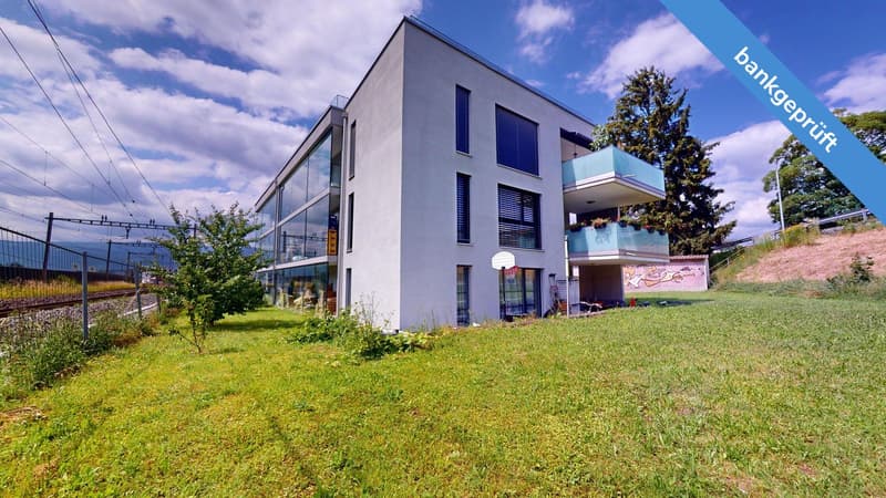 Aussenansicht Gebäude.jpg