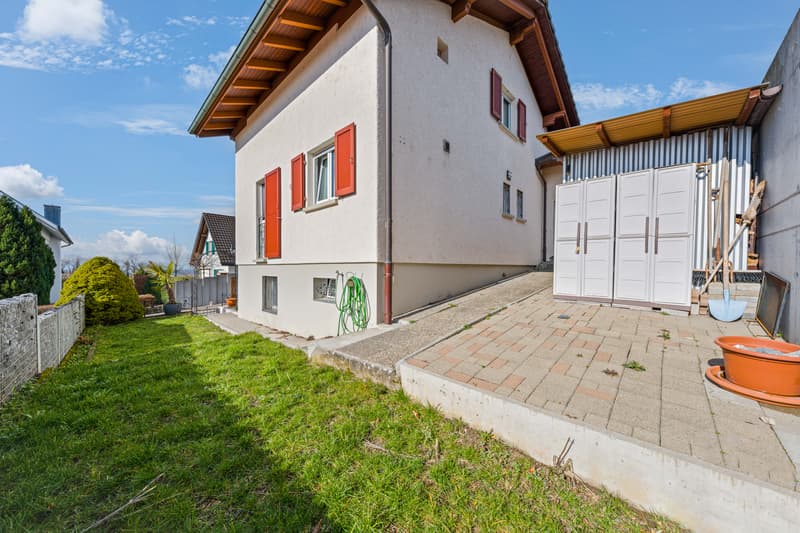 AgentSelly - Attraktives Haus mit viel Platz und Charme (3)