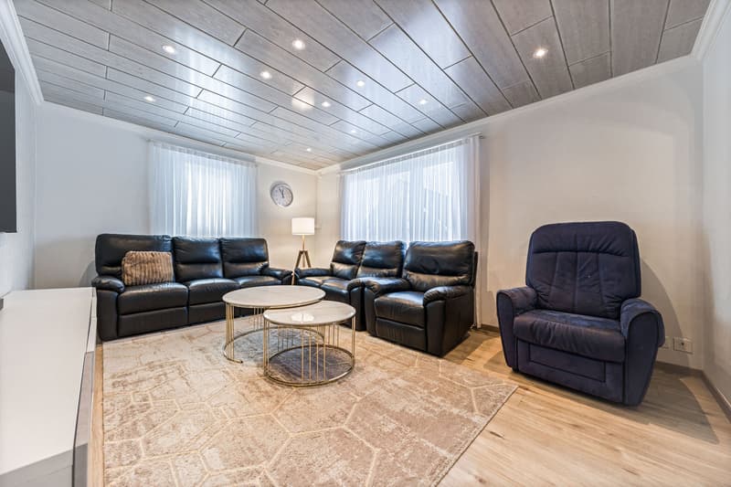 Attraktives Haus mit viel Platz und Charme (4)