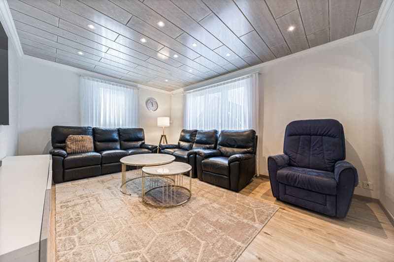 AgentSelly - Attraktives Haus mit viel Platz und Charme (4)