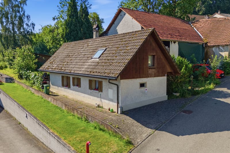 Altbau mit Charme und Potenzial (9)