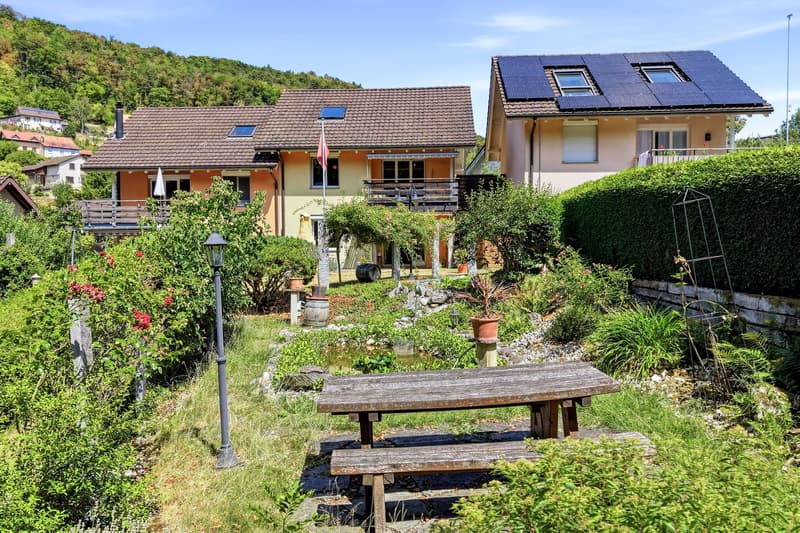 Charmantes Zuhause mit Traumgarten (4)