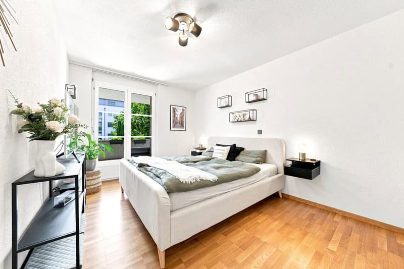 Stilvoll wohnen mit grossem Balkon (4)