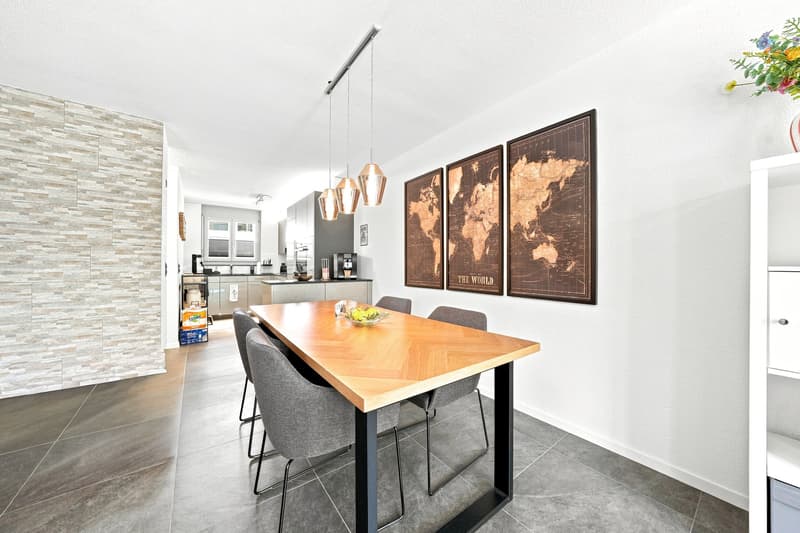 Stilvoll wohnen mit grossem Balkon (6)