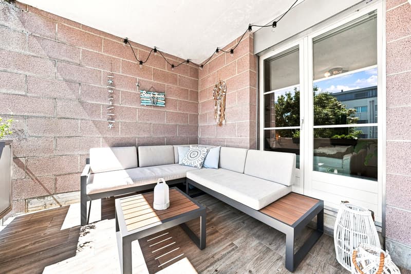 Stilvoll wohnen mit grossem Balkon (9)