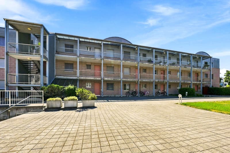 Stilvoll wohnen mit grossem Balkon (9)