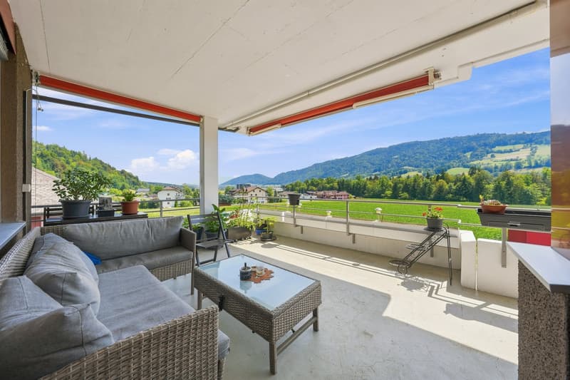 Grosszügiges Wohnen mit Aussicht (11)