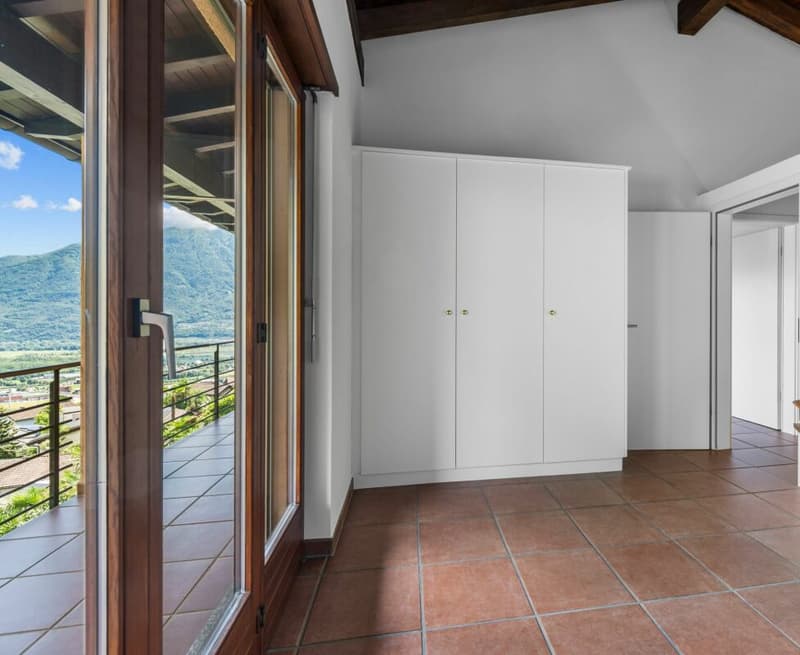 Tenero-Contra splendida casa vista lago in seconda residenza (5)