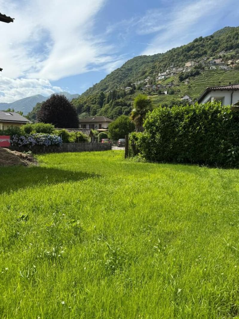 Terreno edificabile 678 m2 Cugnasco (1)