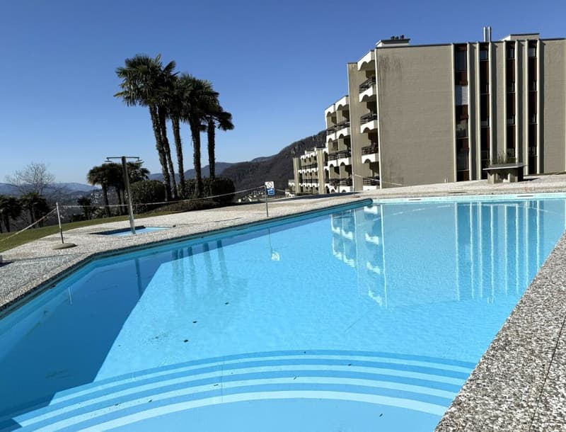 3.5 locali nel complesso residenziale con piscina e parco copia (1)