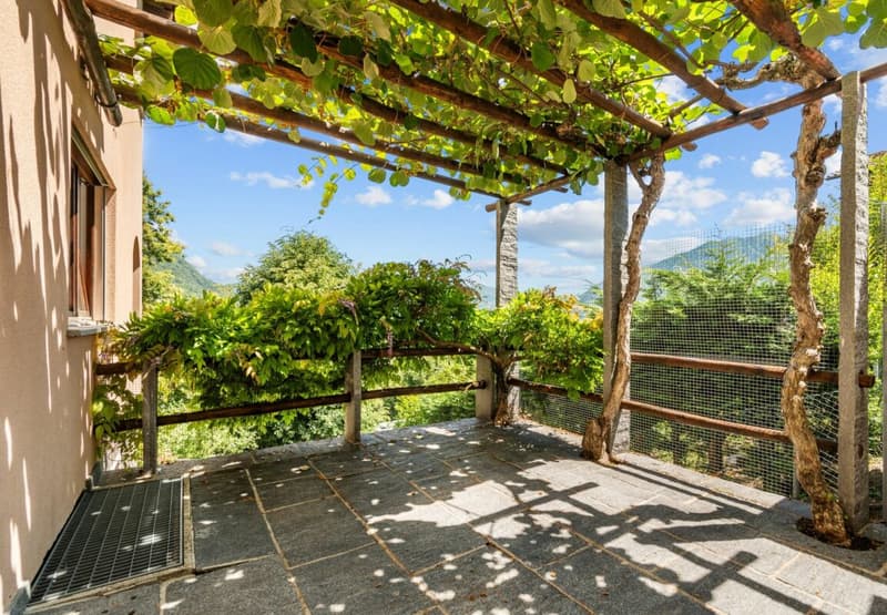 Tenero-Contra splendida casa vista lago in seconda residenza (12)