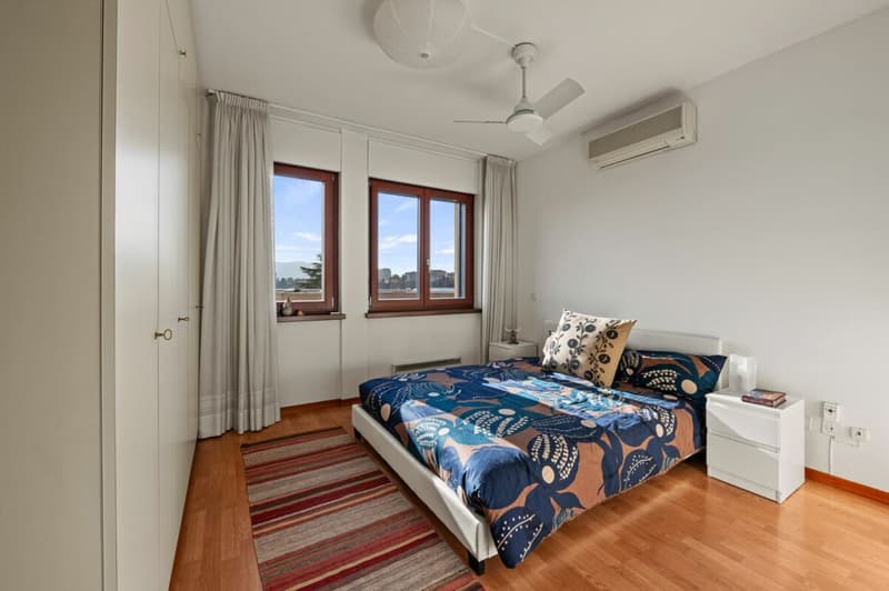 Casa con giardino e piscina condominiale (8)