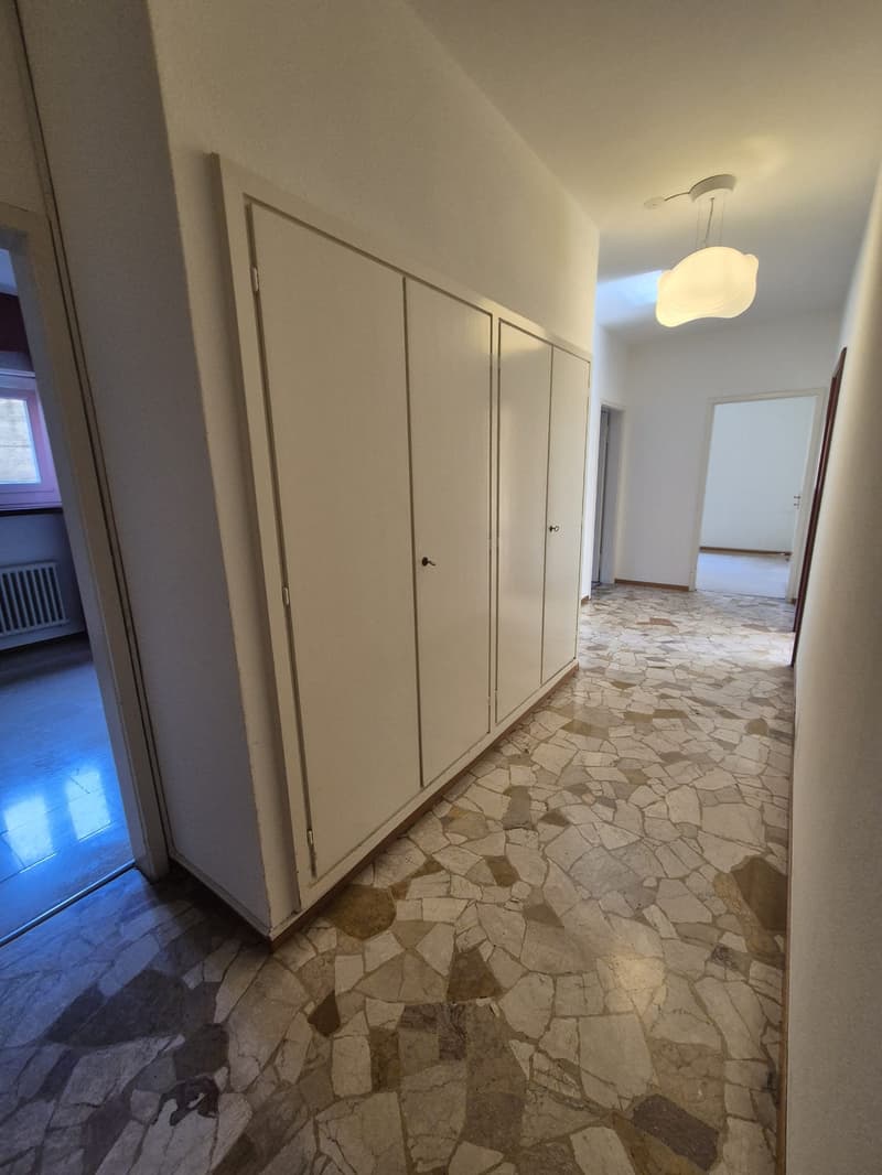 LUGANO CENTRO - AFFITTASI UFFICIO DI 4.5 LOCALI (4)