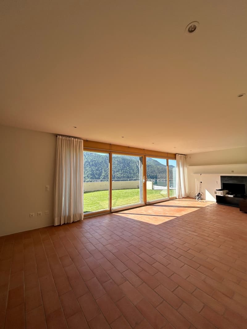 VICO MORCOTE - VENDESI VILLA UNIFAMILIARE DI 4.5 LOCALI CON VISTA PANORAMICA (2)