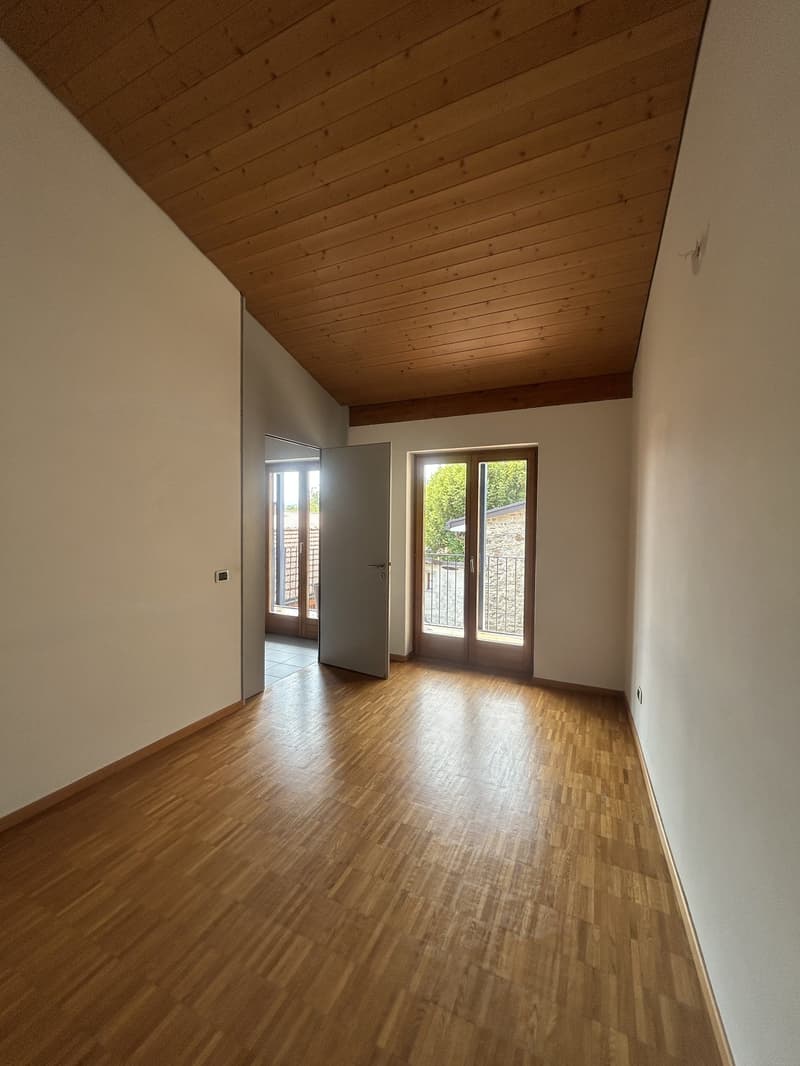 PONTE CAPRIASCA - AFFITTASI CASA DI 5 LOCALI NEL NUCLEO (12)