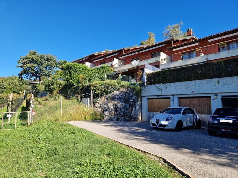 Vendesi casa monofamiliare a Salorino (1)