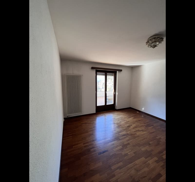 Appartamento con terrazza di 3.5 locali a Intragna – Vista panoramica e charme ticinese (12)